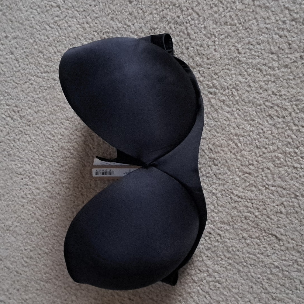 36D SKIMS ULTIMATE STRAPLESS PUSH-UP BRA - Picture 6 of 10